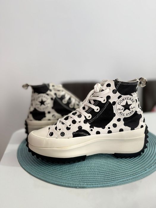 Converse Run Star Hike