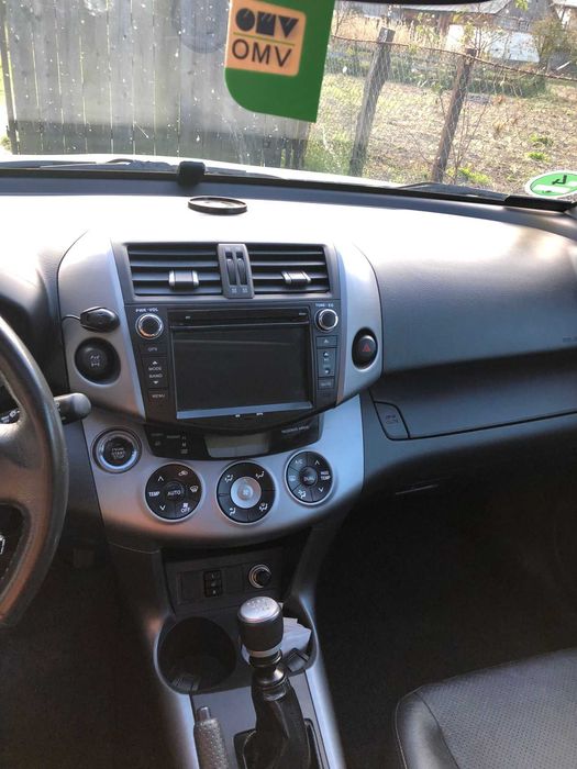 Toyota Rav 4 177 cp