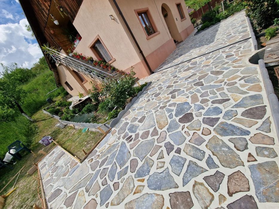 Pavaje cu piatră naturală