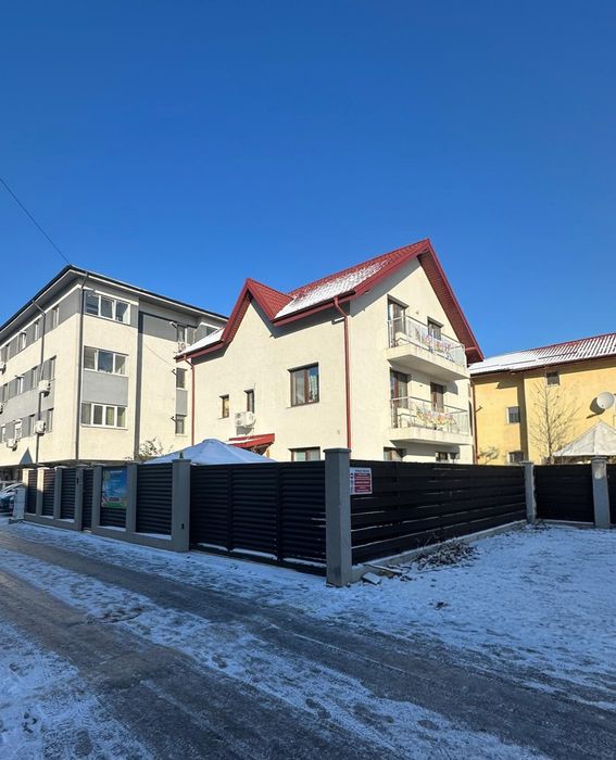 Vand casa parter +2 etaje