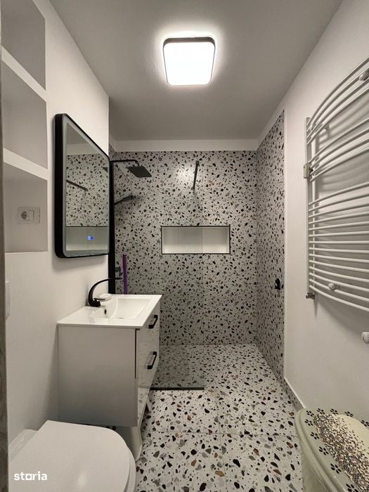 Apartament 3 camere 70mp Valea Argesului renovat total - proprietar