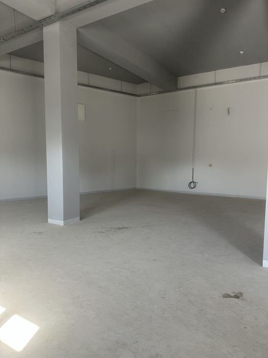 Сдам помещения под склад или производства есть 270 кв.м