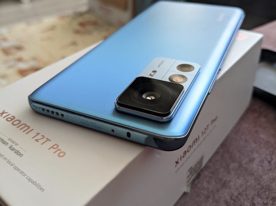 Xiaomi 12t pro  8/256 в гаранция(със зарядно)