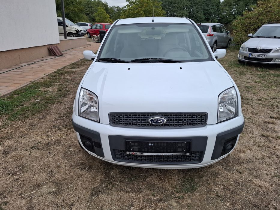 FORD Fusion 2005 — imagine 3
