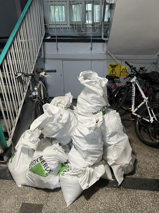 Evacuăm moloz și deșeuri – rapid și ieftin