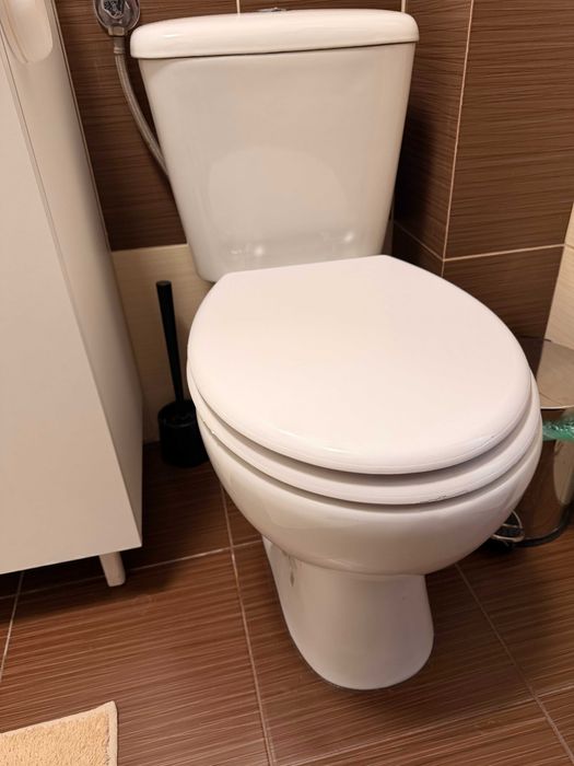 Toaletă (vas WC)
