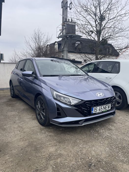 Inchirieri auto Uz personal Hyundai I20