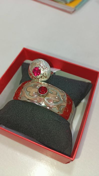 Продам браслет новый