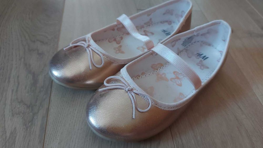 Детски обувки тип балеринки различни модели и номера