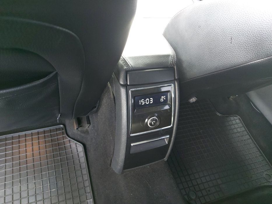 Skoda Superb 1.6 Diesel 2015 euro5