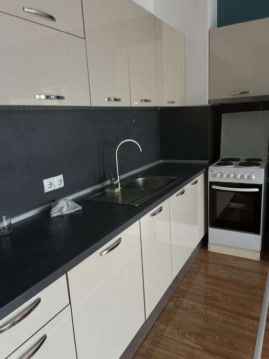 Дава се под наем Тристаен апартамент в Варна, Младост 1 - 85 кв.м за 650 € - Снимка #3