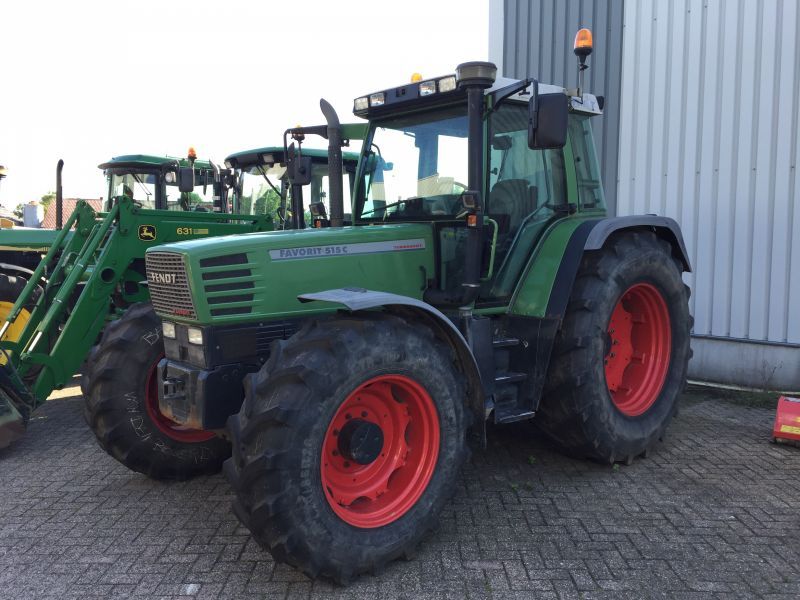Dezmembrez Tractor Fendt 818 822 824 936