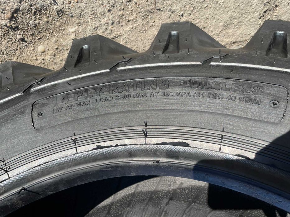 Anvelope noi 12.5-20 cu 14 pliuri marca OZKA pentru buldo