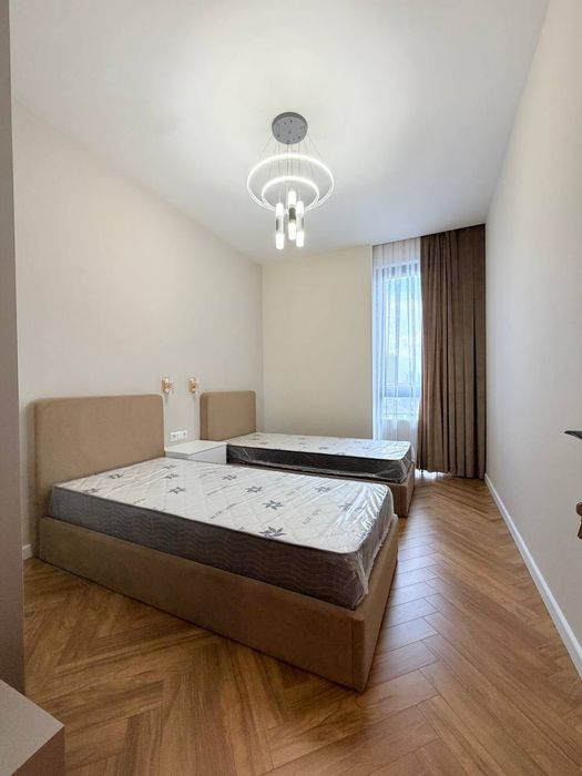 Skyline Продается 3 комнатная квартира ремонт ул.Нукусская