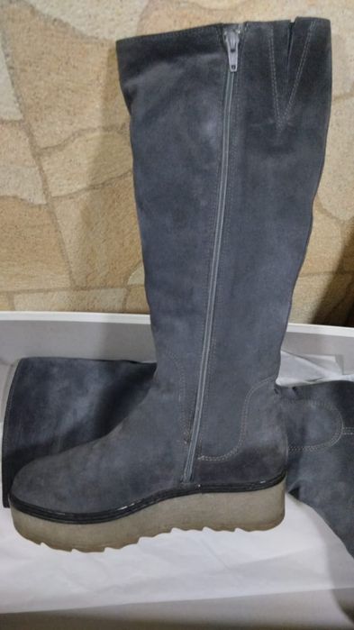 Продам очень красивые сапоги