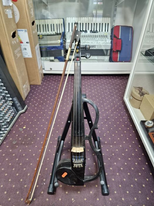 Amanet Vitan 107 / Vioara Yamaha SV120