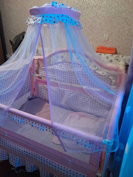 Детская кроватка