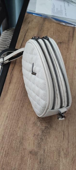 Продам сумки через плечо