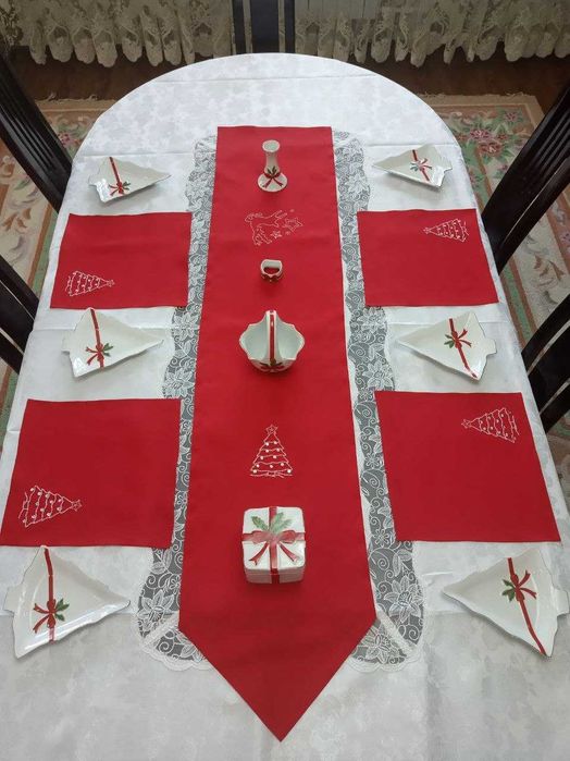 Новогодние скатерть