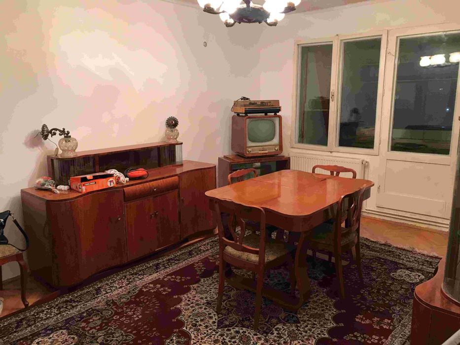 Vand apartament 4 camere