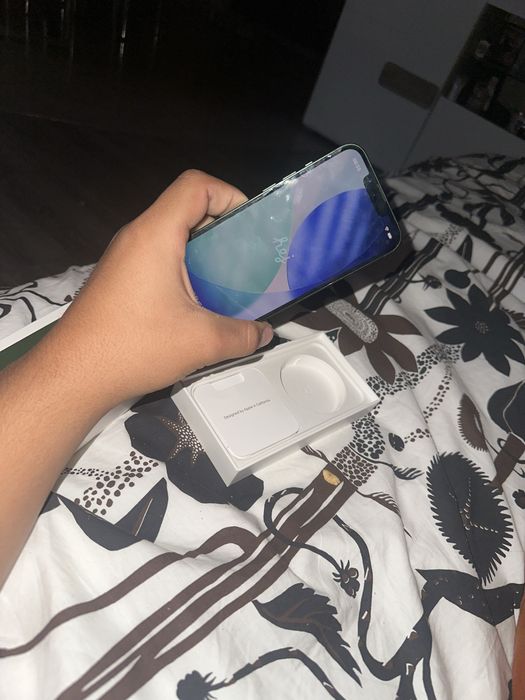 Iphone 13 in stare foarte buna
