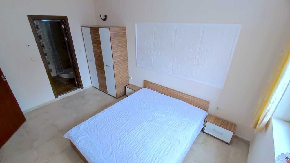 Дава се под наем Двустаен апартамент в Несебър - 70 кв.м за 459 € - Снимка #2