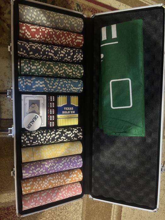 покерный набор 10видов фишек