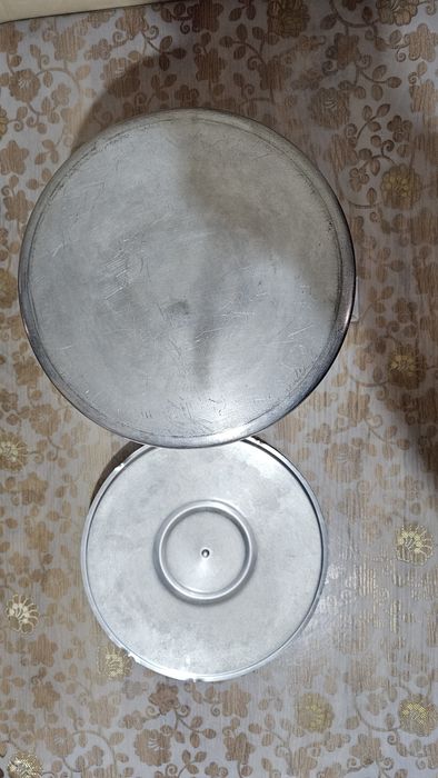 Кастрюля алюминиевая объём 9л