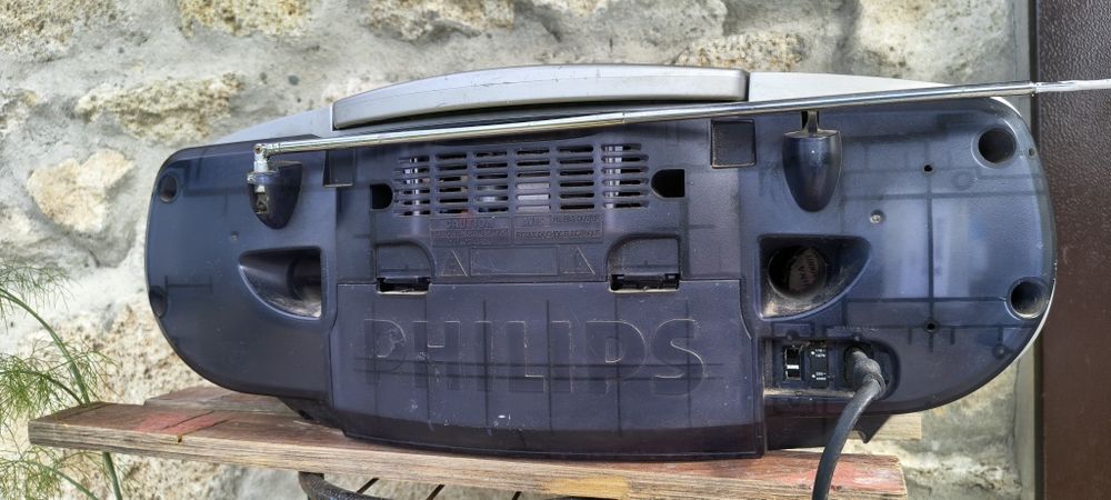 Два касетофона Philips и Panasonic,