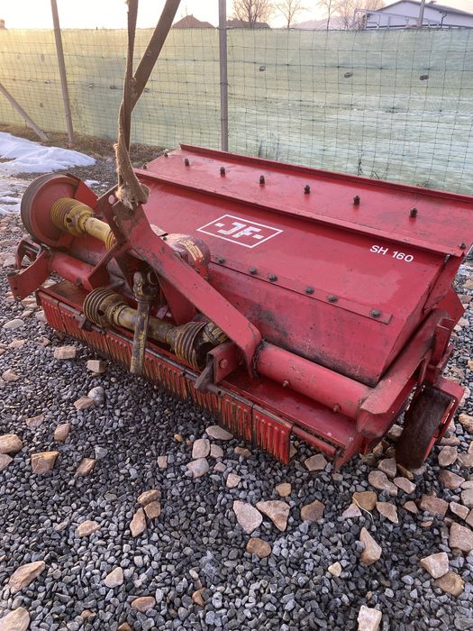 Tocator resturi vegetale JF 160