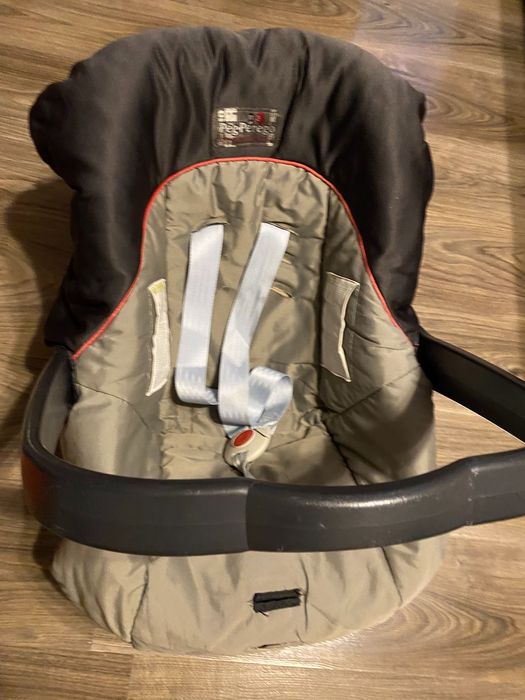 Автокресло Pegperego