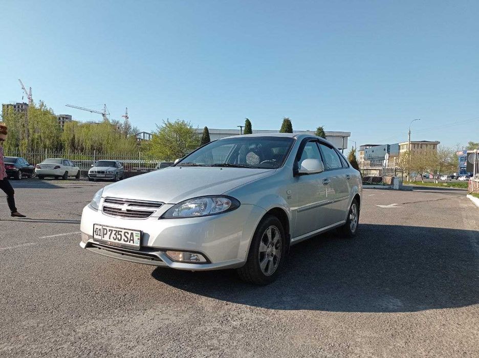 Продается своя Chevrolet Gentra (2 поз.) Пробег 14 000 км. Реальный!