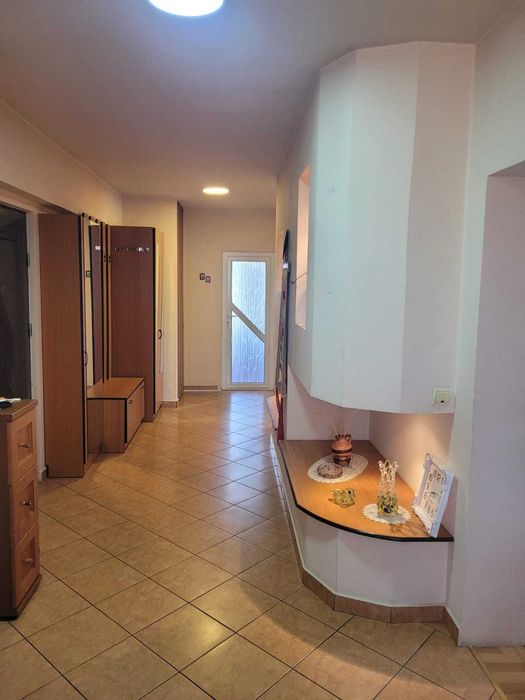 De Vanzare Apartament 3 Camere Ultracentral Super