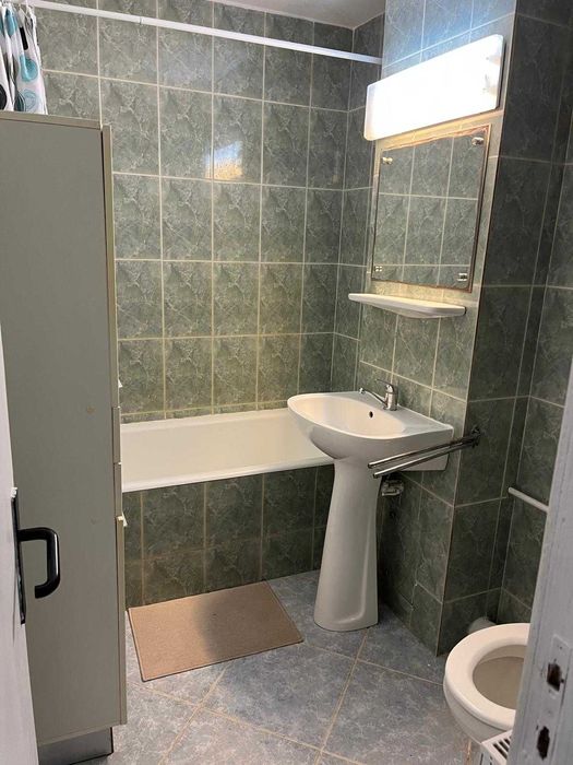 Inchiriez apartament 3 camere