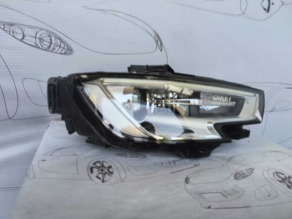 Far Dreapta Uk Xenon Bi-Xenon Facelift Audi A3 S3 8V 2017 / 2016-2019 Cod OEM 8V0941044F (1E1)