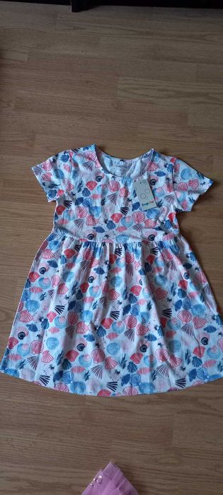 Rochite fete 4/6 ani ,noi cu eticheta