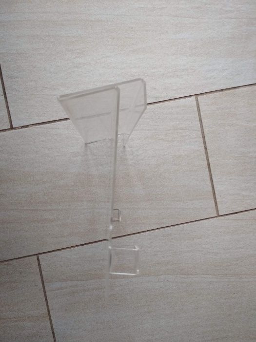 СТОЙКА ЗА БРОШУРА стояща от лят полистирол