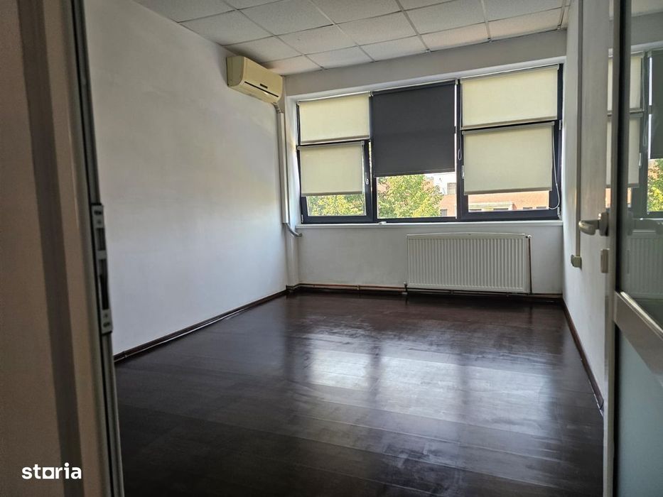Spatiu birouri 100 mp Iasi Nicolina prima statie langa esplanada