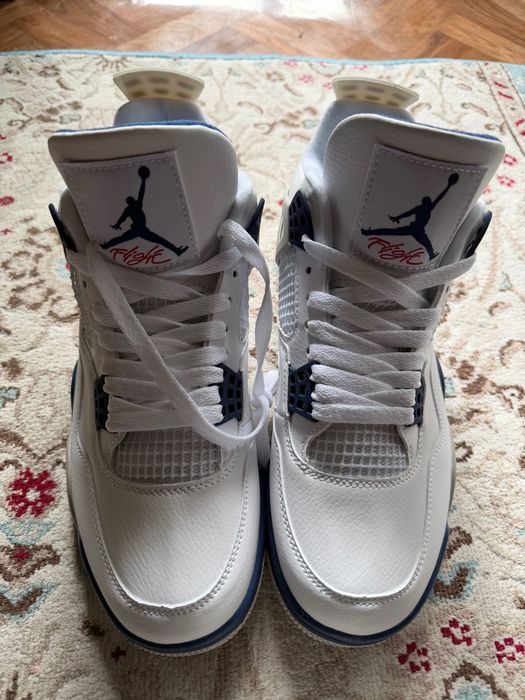 Кроссовка Jordan 4 новый