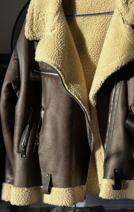 Женская дублёнка Zara в стиле оверсайз
