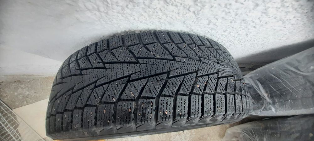 Шины 205/60 R16 комплект