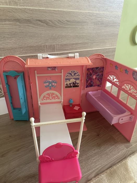 домик,туалетный уголок для кукол