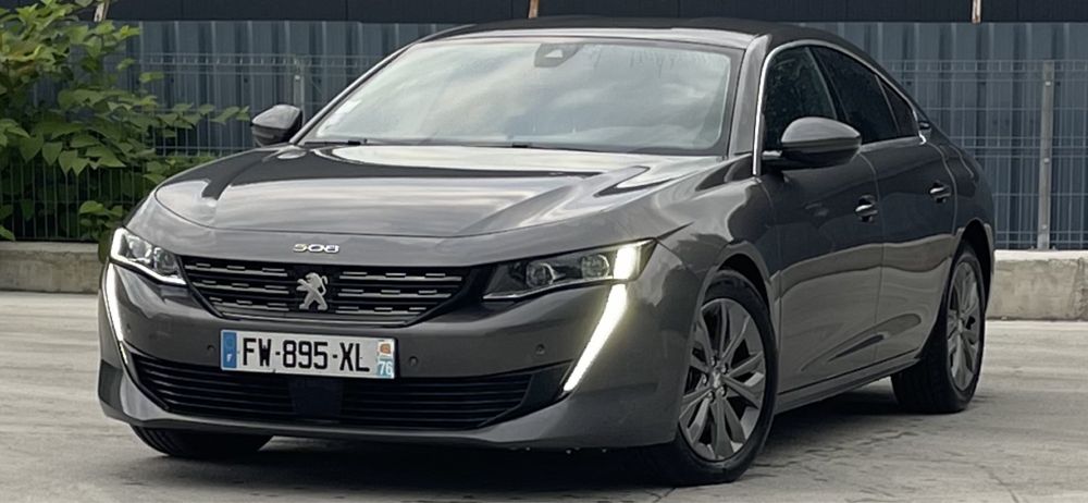 Peugeot 508 Plug in Hybrid automatic Allure black