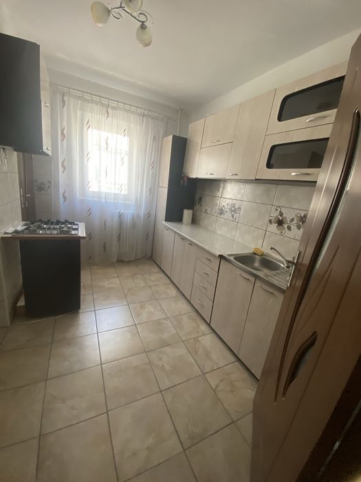 Ap cu 2 camere de vanzare ( piata mica)