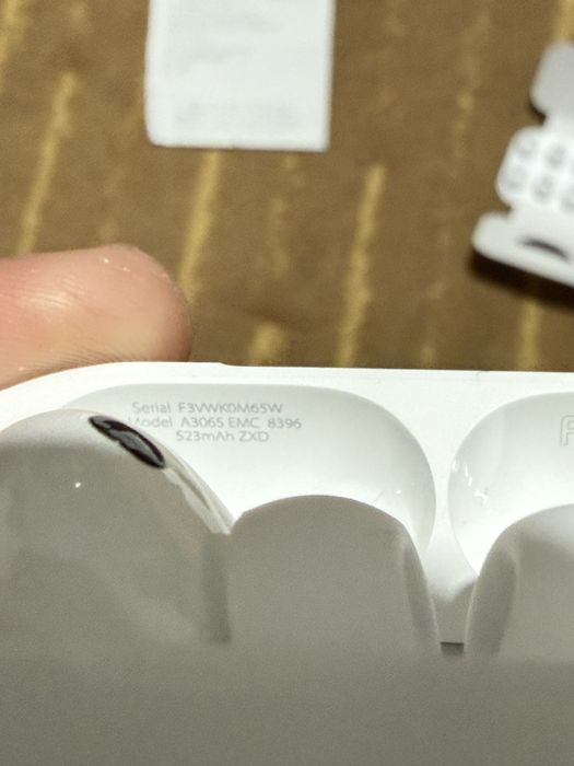 Apple airpods pro 3-ca noi