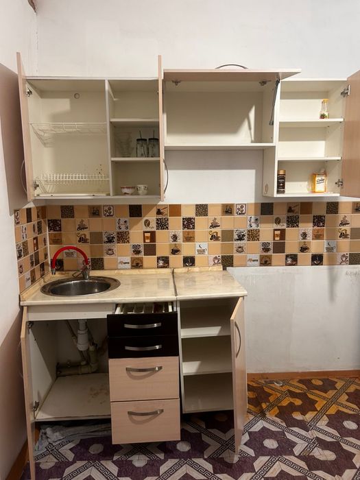 Продается кухонный гарнитур