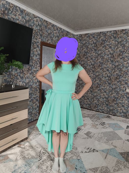 Продам платье женское