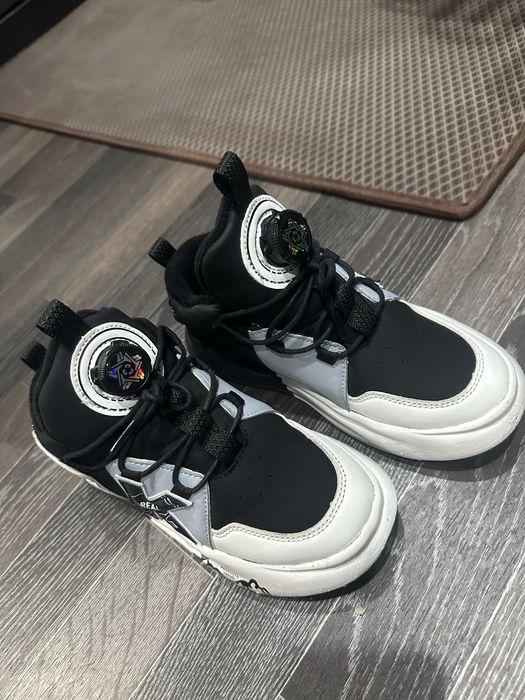 Кроссовки на флисе