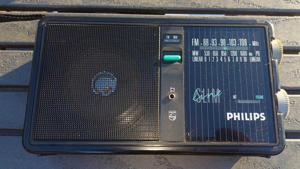 Radio PHILIPS SLIM LINE functional stare foarte buna