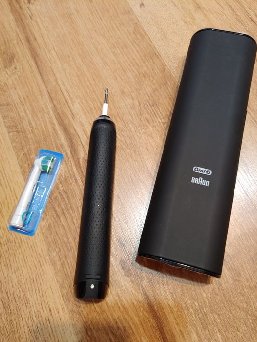 Periuta dinti Oral B Genius X 2000N bluetooth ca nou la cutie + dock statie incarcare wireless